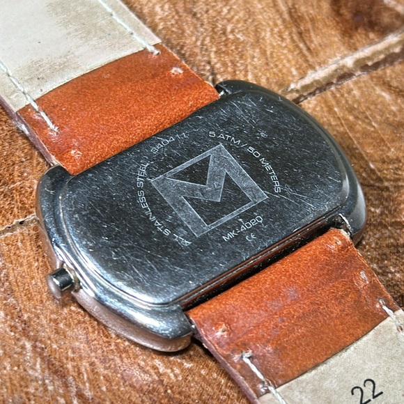 *RARE* MICHAEL KORS MK-4020 Watch - Picture 10 of 11